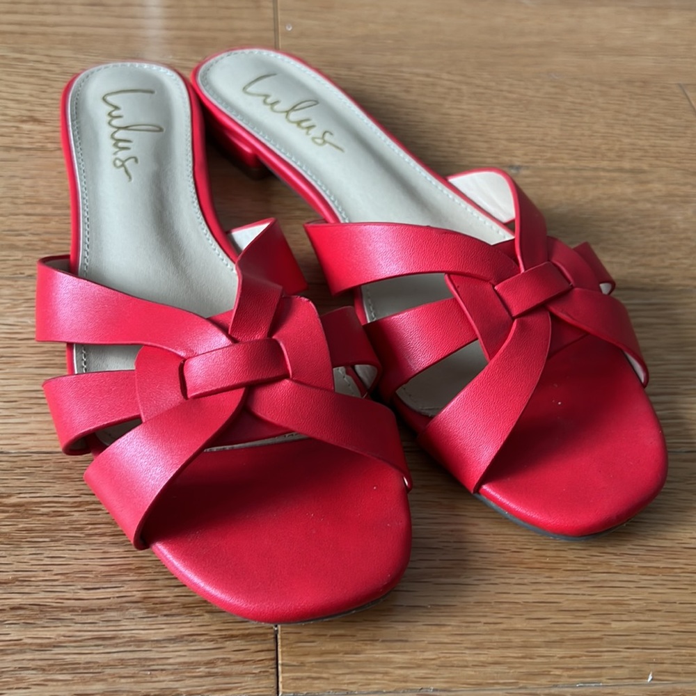 SIZE 8 LULUS RED SANDALS